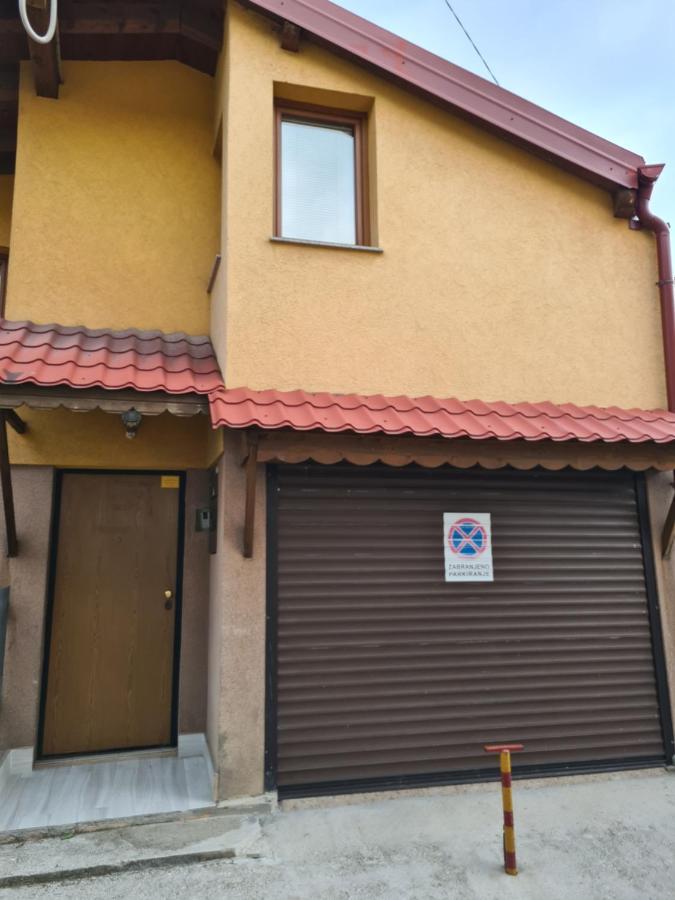 Apartman Yellow House SJJ Exterior photo