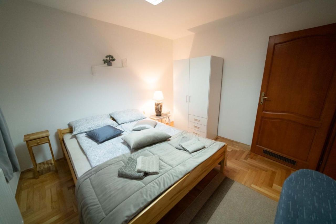 Apartman Yellow House SJJ Exterior photo