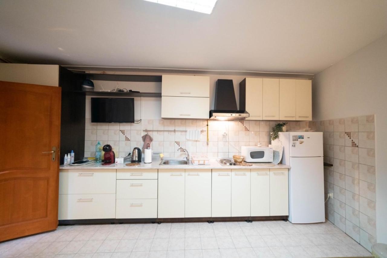 Apartman Yellow House SJJ Exterior photo