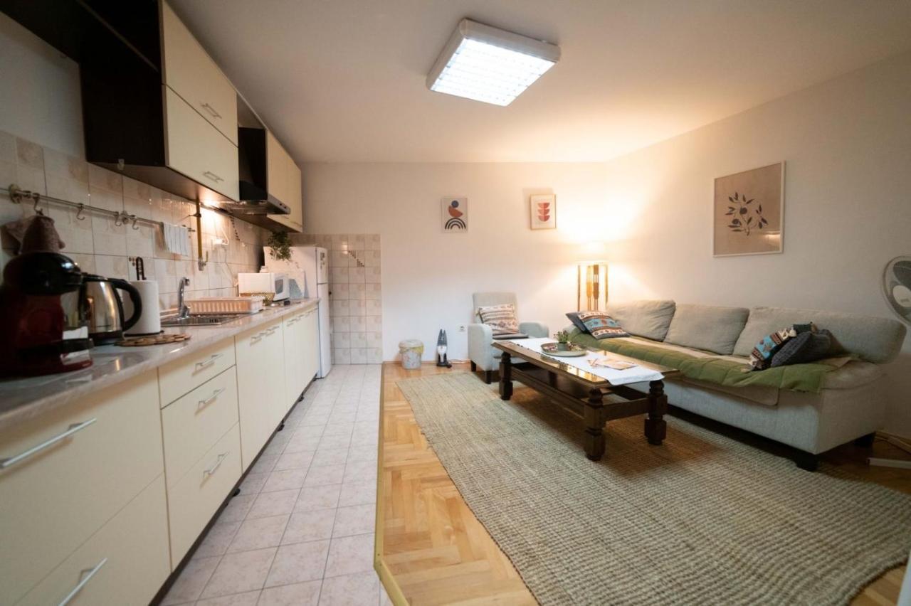 Apartman Yellow House SJJ Exterior photo